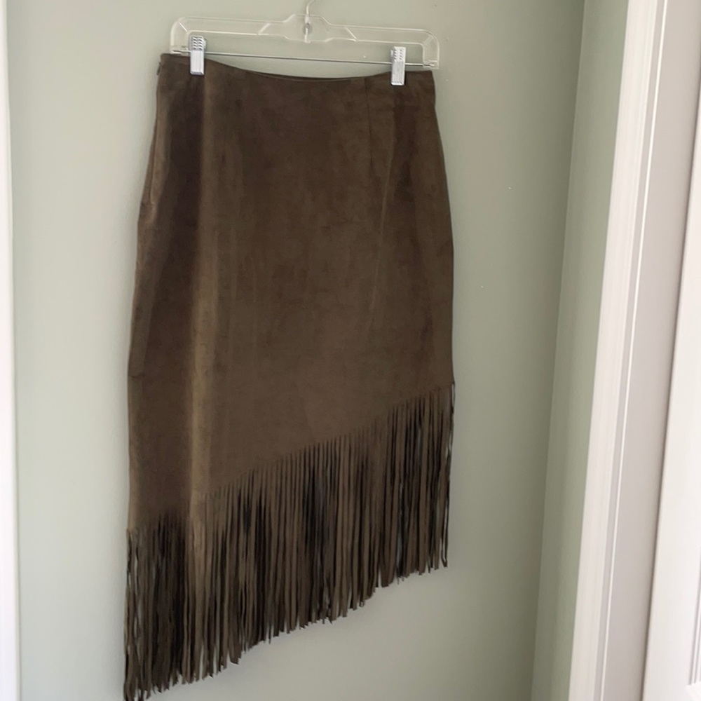 MIDI Skirt with fringe. Olive green suede.